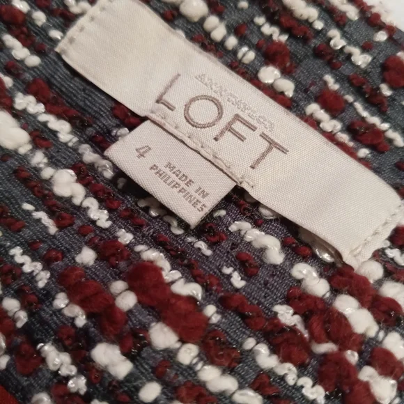 Loft Skirt with Pockets - Picture 2 of 7